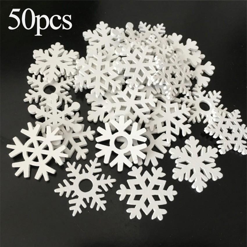 50pcs White Wooden Snowflakes Christmas Ornaments Pendants New Year Home Decor