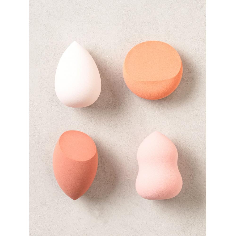 Daiso 4 Piece Puff Set That Gets Bigger When You Eat Water