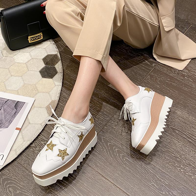 Slim and Versatile 2024 Spring New Star Thick Sole Sponge Cake Sole Casual Shoes Lace Up Slope Heel Shoes Women's British Style HZB