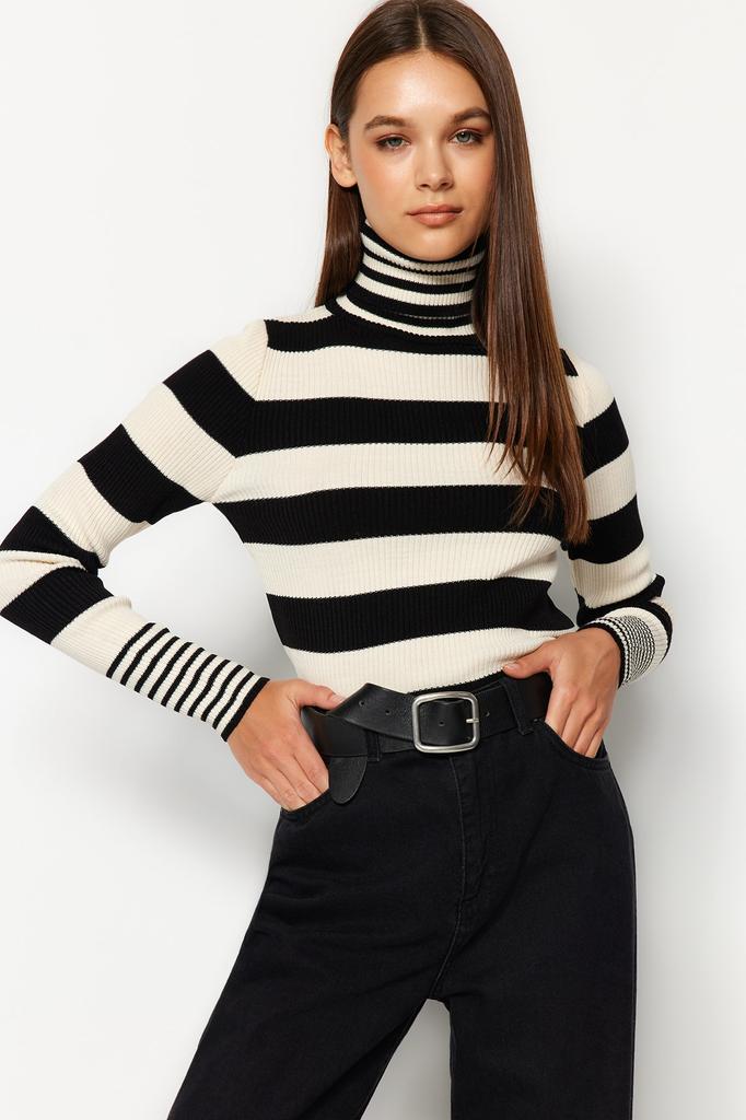 Женский модный новый свитер в полоску с трикотажным свитером