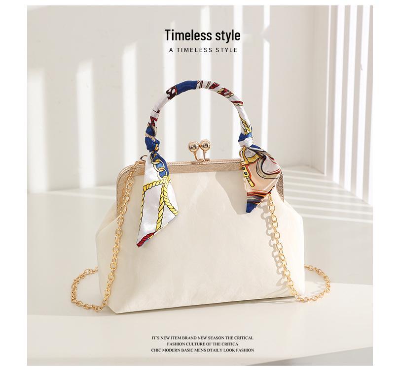 Элегантная квадратная сумка кроссбоди с жемчугом: Новый китайский стиль для универсальных вечеров