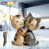 Деревянная скульптура пары котят Очаровательный 2D плоский подарок для любителя кошек Светлая и темная текстура дерева Настольное украшение для прихожей дома