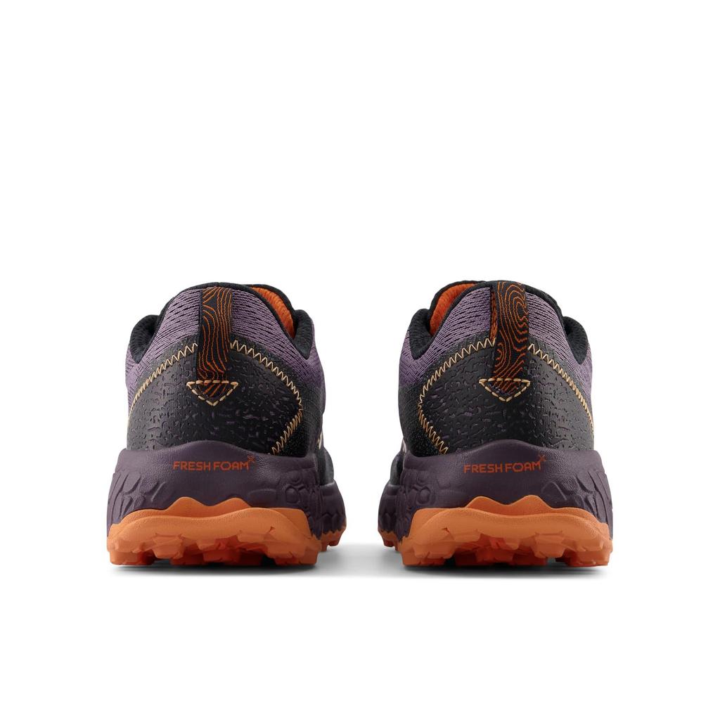 [New Balance] Кроссовки для бега FRESH FOAM HIERRO WTHIER – Кроссовки для трейлраннинга, хайкинга, треккинга для женщин, 7M (Бордовый/Черный), Размер 25.0 см