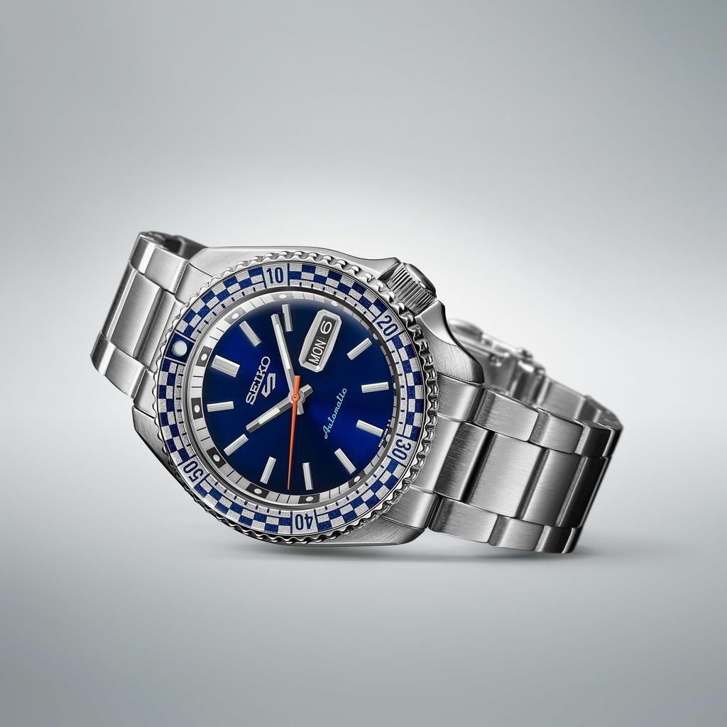 Часы Seiko Five Sports Коллекция Ретро Цветов 2 Специальное Издание "Спортивный Стиль" SBSA243 Мужские Серебристые Часы