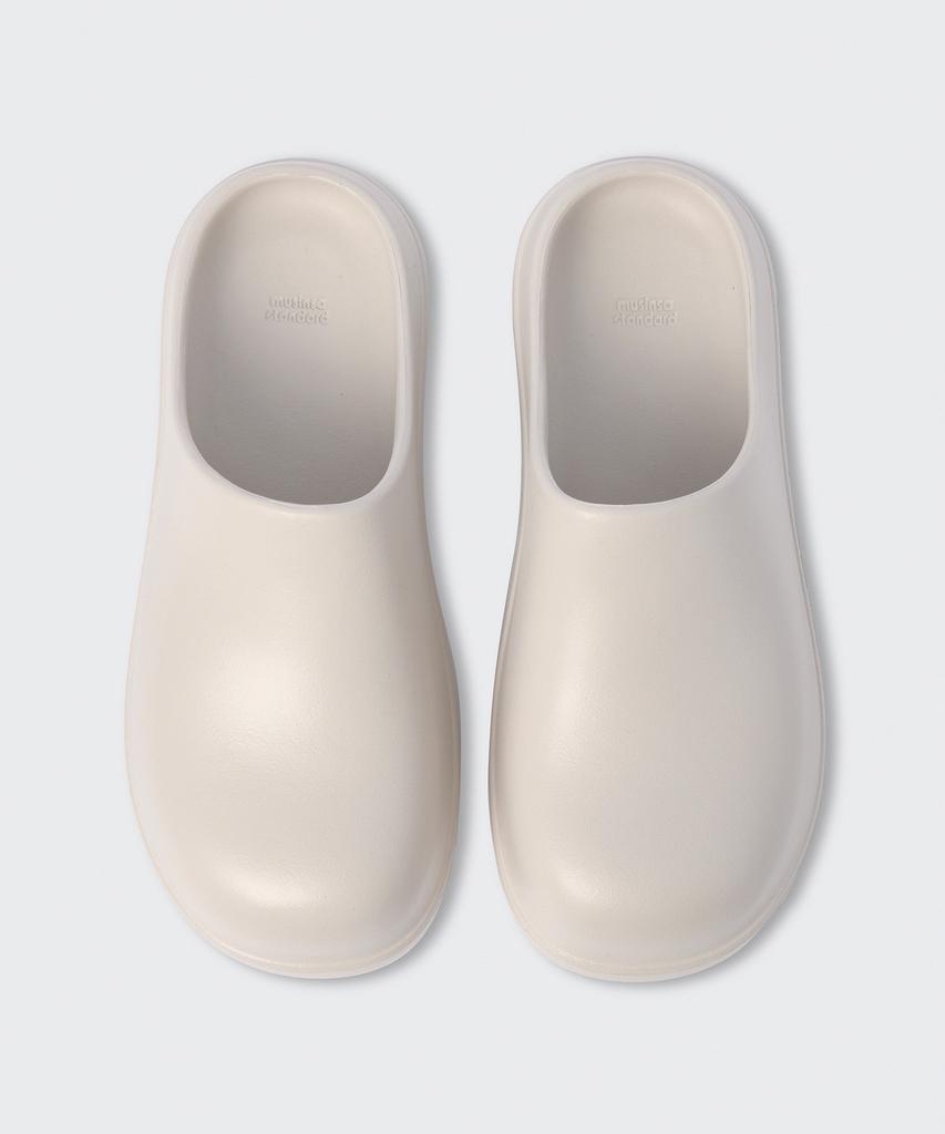 Musinsa Standard Chunky Recovery Clogs [Cream]