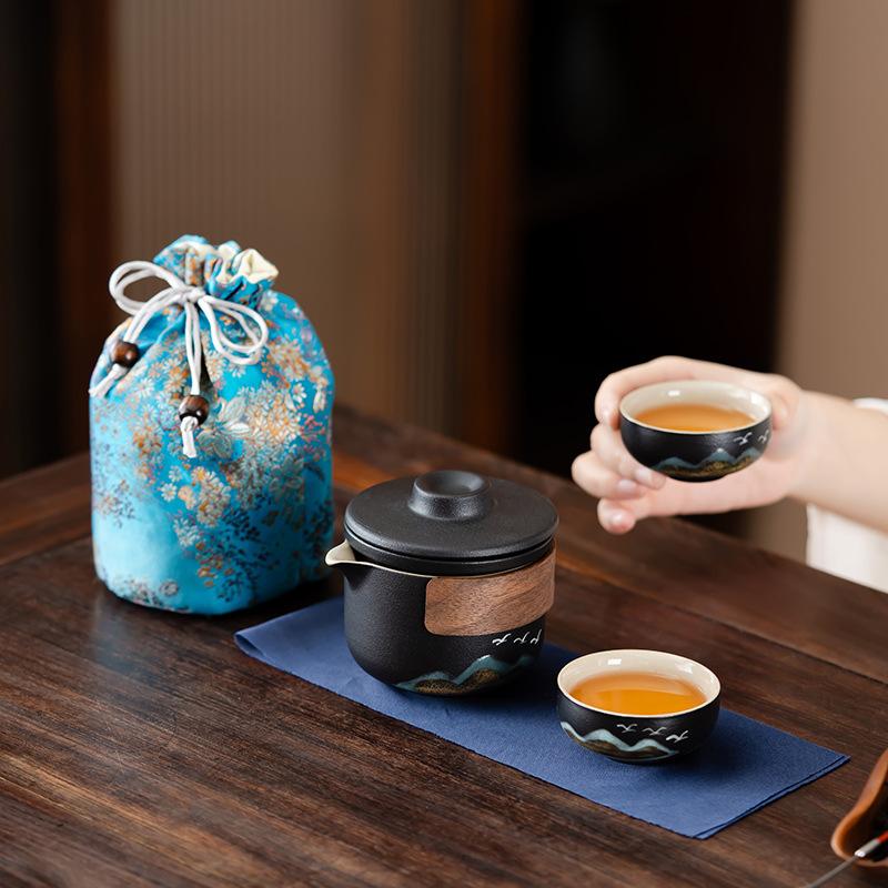 Business portable small gift: New Chinese outdoor camping coarse pottery Qingshan Yanhe teapot, car express cup tea set