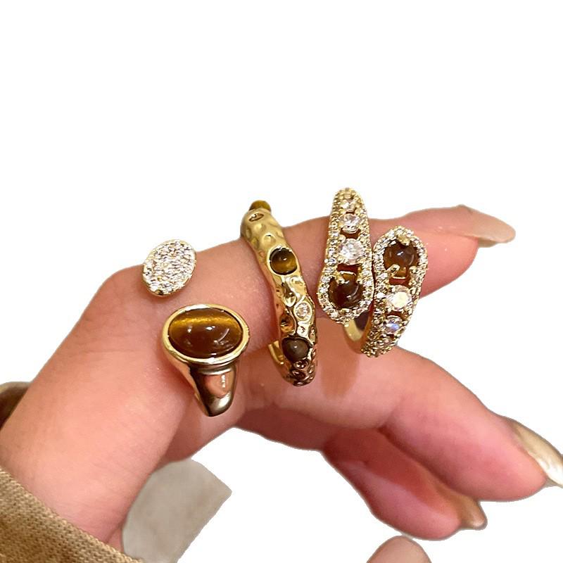 Открытый браслет с тигровым глазом и цирконами, покрытие из настоящего золота – Винтажное ювелирное изделие высокого класса в придворном стиле для женщин.