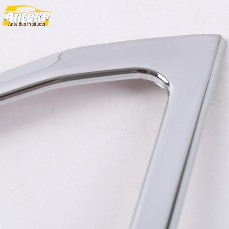 Subaru 15 Outback Taillight Frame Cover: Tailgate Light Ring Accessory