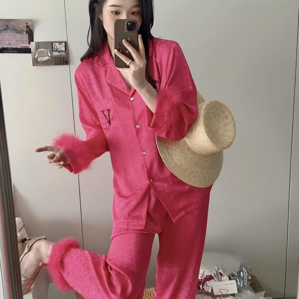 Pajamas women's spring new ice silk new high-end long-sleeved luxury feather silk spring loungewear cover