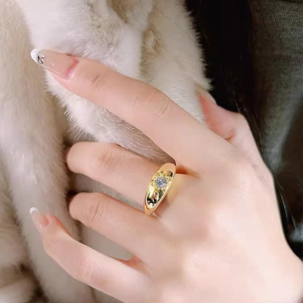 Luxury Octagram Star Ring for Women Fashionable Zircon Sunflower Tail Ring Unique Design Index Finger Jewelry