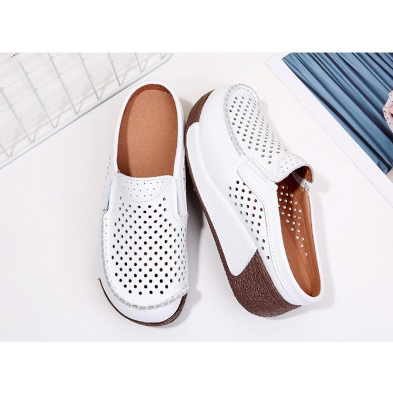 Кожаные шлепанцы женские новые летние повседневные дышащие полые тапочки