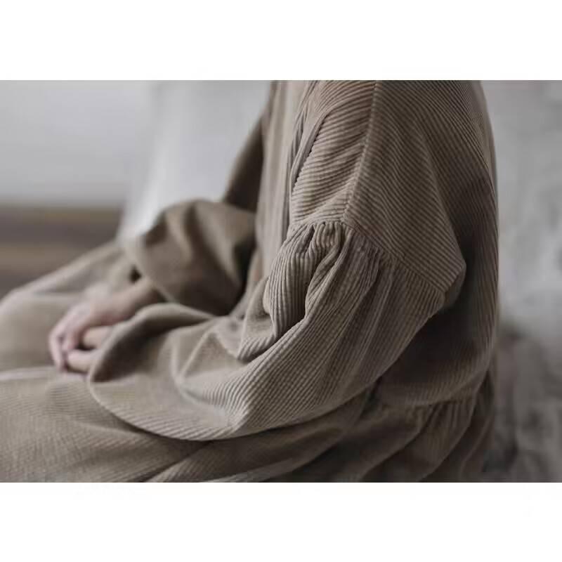 Милое платье с рукавами-фонариками, свободная юбка цвета хаки с длинными рукавами