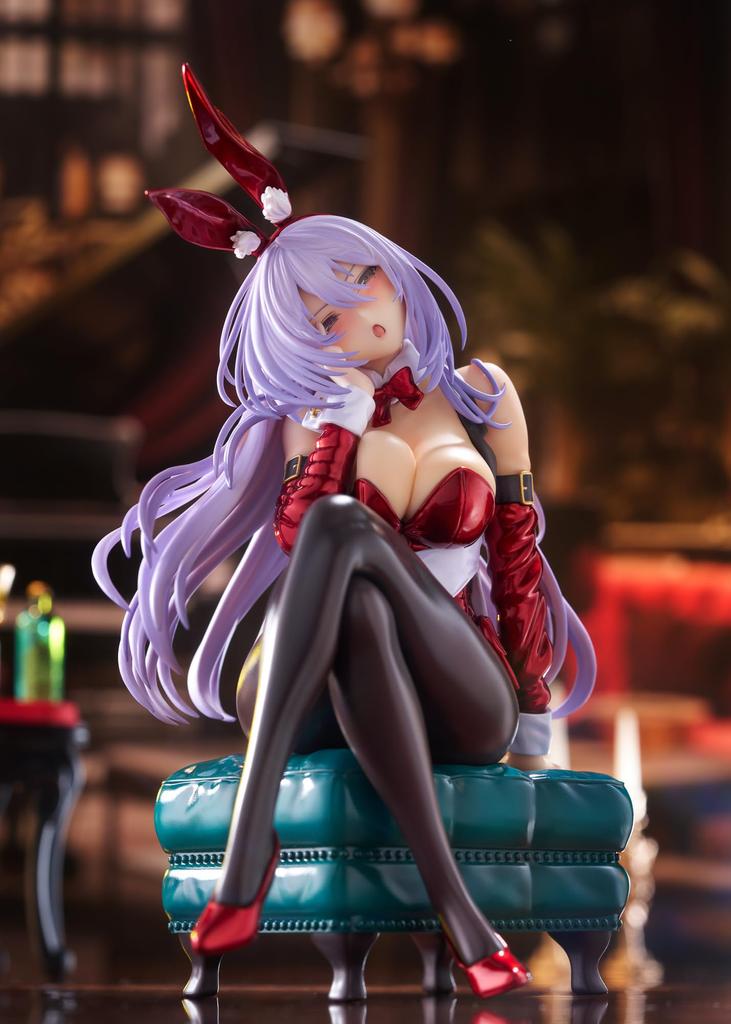 PLUMPMOA Shy Girlfriend Amakasa Bunny Illustrated by Piromizu Santa Bunny Scale PVC Painted Complete Figure PF356 "Tsuru Style" (Christmas Color) 1/7