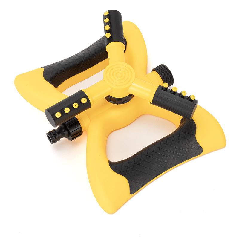 Вращающаяся на 360° трехсторонняя садовая дождевальная головка для полива газона