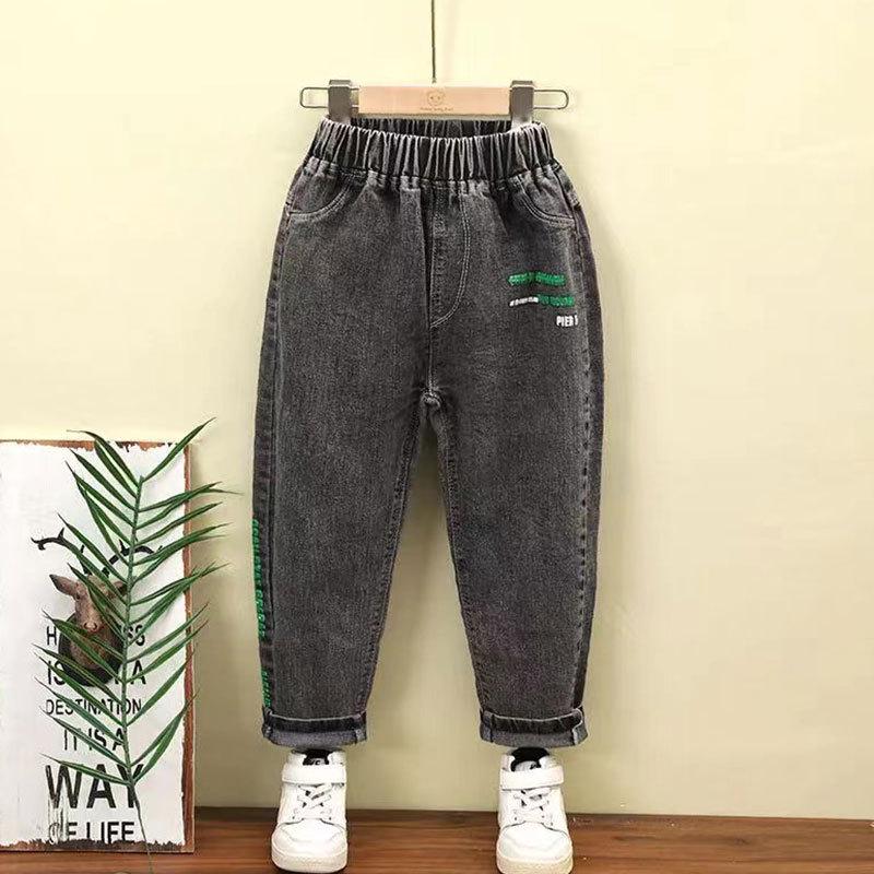 Korean-Style Loose Boys' Jeans for Spring and Autumn 2025 - Versatile Casual Wear for Kids
