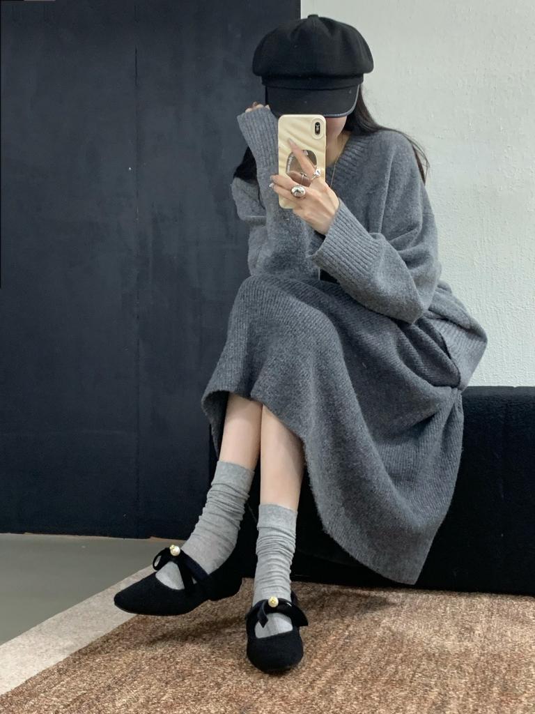 Gentle little fragrant Mary Jane shoes winter 2025 French temperament elegant bow fairy velvet single shoes woman