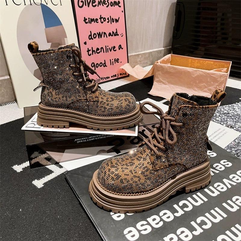 Ботильоны Мартин со стразами для женщин, новые леопардовые, полностью бриллиантовые, роскошные ботильоны на шнуровке, с круглым носком, на толстой подошве, ботильоны-маффины, ботильоны-локомотивы для женщин