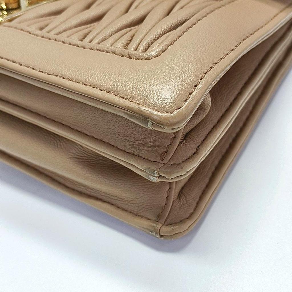 [Pre-Owned] Fashionable Elegant Pleated Lambskin Crossbody Shoulder Bag - Very Good #1T7WNYD