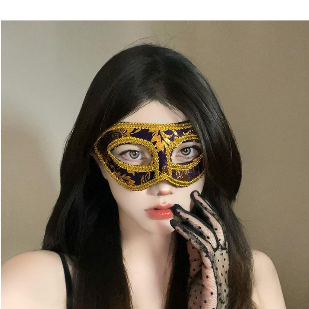 Сексуальная кружевная полумаска с перьями - аксессуар для макияжа на Хэллоуин и маскарада