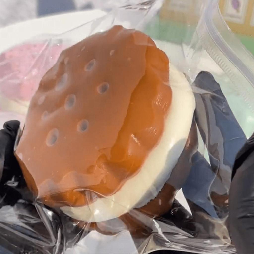 Chocolate Cream Filled Squeeze Toy,Stress Relief Squeezy Squishy Simulation Food Toy With Soft Silicone Texture,Tabas Squishy,Anxiety Relief,Toys