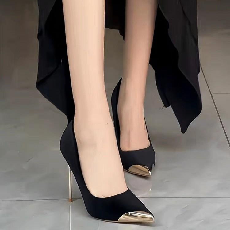 French Black Suede High Heels Women's Thin Heels 2025 New Autumn and Winter Temperament Imperial Sister Shallow Mouth Pointed Professional Single Shoe