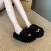 Корейская версия пушистых тапочек с перекрещенными ремешками, женские 2025 осень и зима, новая модная модель с открытым носком, на толстой подошве, на плоской подошве, хлопковые тапочки для женщин