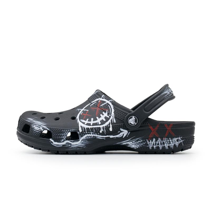 Crocs Classic Clog Devil Smiley EVA Graffiti Comfortable Versatile Hole Shoes Unisex Black