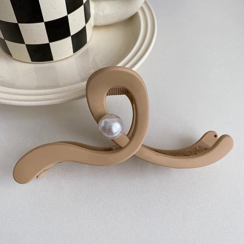 Винтажные кофейные когти для волос, модные полые заколки для волос с геометрическим рисунком, заколки для волос в виде краба и акулы, головные уборы для женщин, вечерние аксессуары для волос