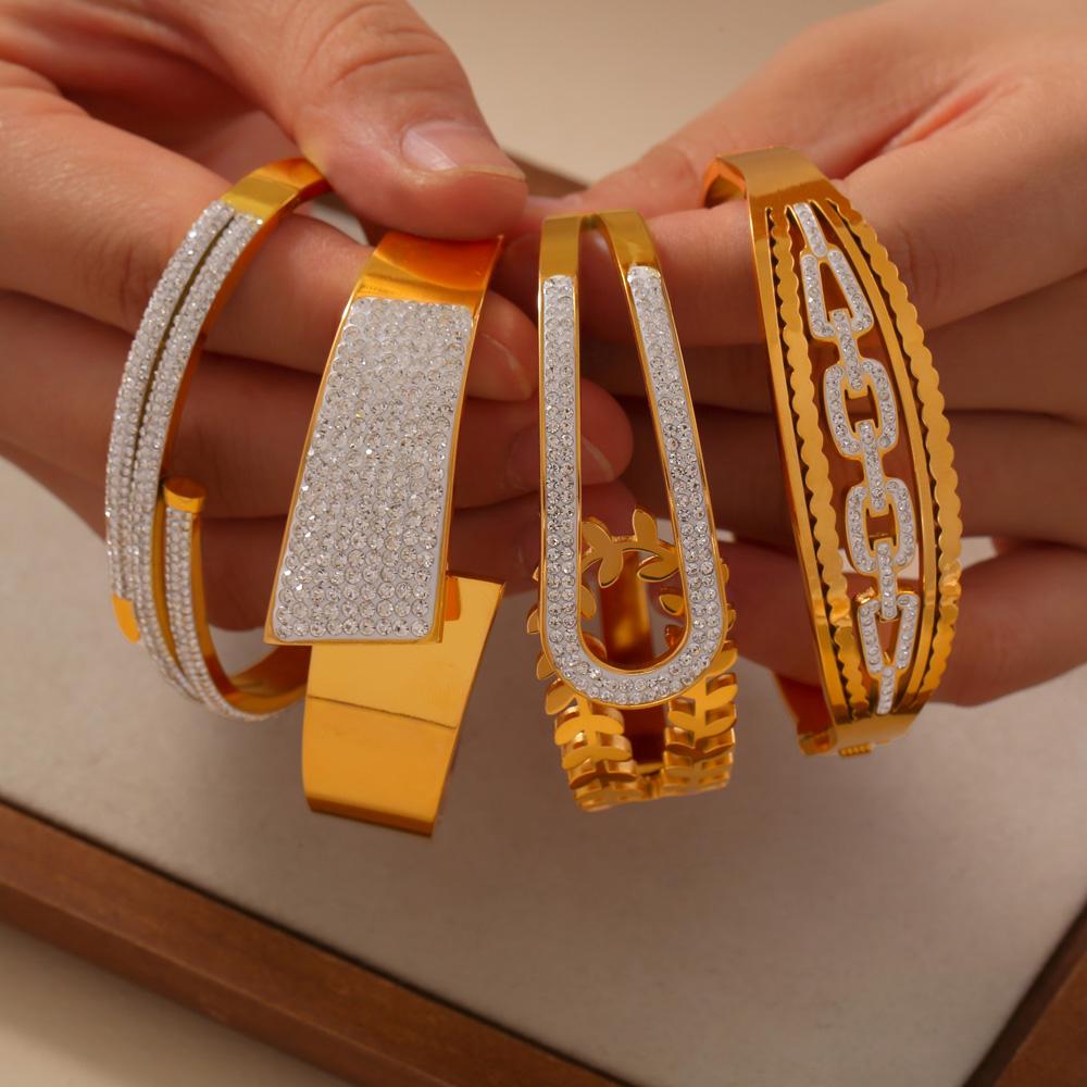 Unique Personality Bracelet Geometric Hollow-out Shape Stainless Steel Inlaid Diamond Temperament 100 Bypass Bracelet