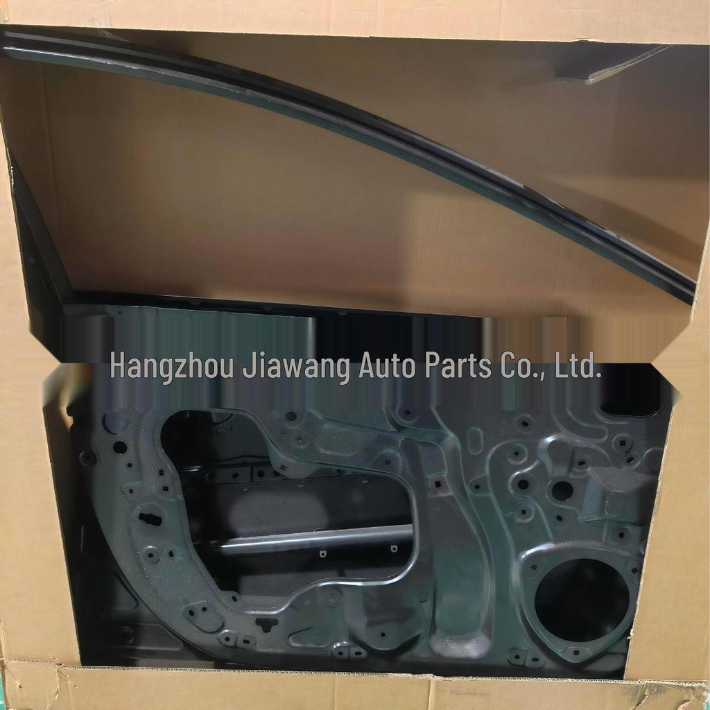 Облицовка передней двери Toyota 2023 BZ3: Правый 67001-03080 и Левый 67002-03030