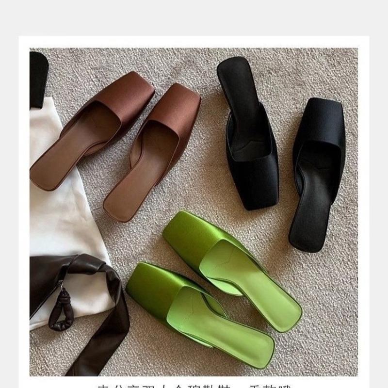 Роскошные атласные сандалии женские летние сексуальные с квадратным носком, странным низким каблуком, шлепанцы-слайды, массивный каблук, элегантный дизайн, мюли женские