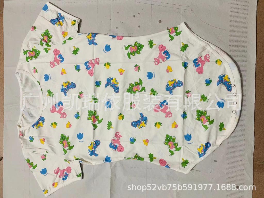 Короткий комбинезон-пижама для взрослых любителей подгузников (2023).