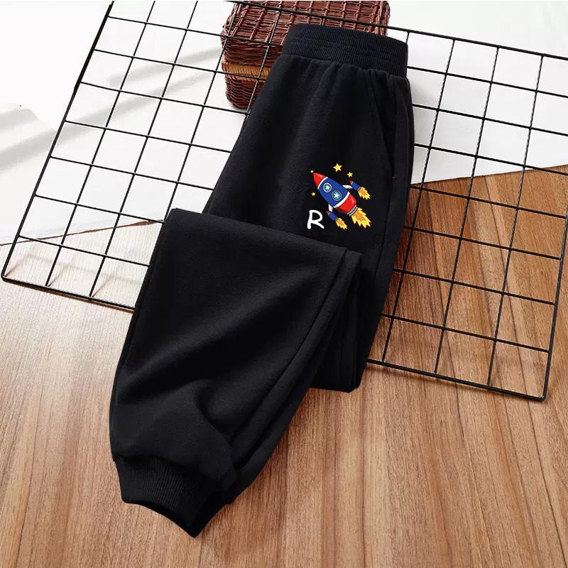 2025 Детские брендовые брюки Мультяшные длинные штаны с экскаватором Спортивные штаны для маленьких мальчиков для улицы Осенняя повседневная одежда 3-13 лет Флисовые длинные штаны