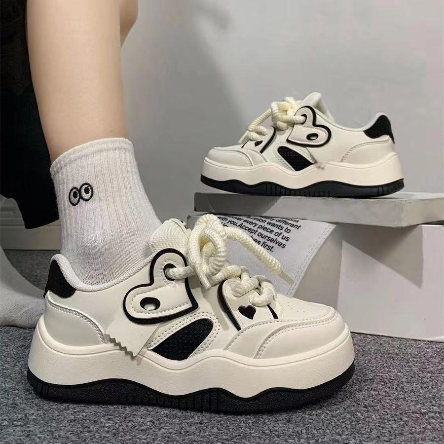 Интернет-знаменитость взрыв белые туфли женская платформа ins тренд 2024 новая весна и осень универсальные нишевые повседневные спортивные туфли