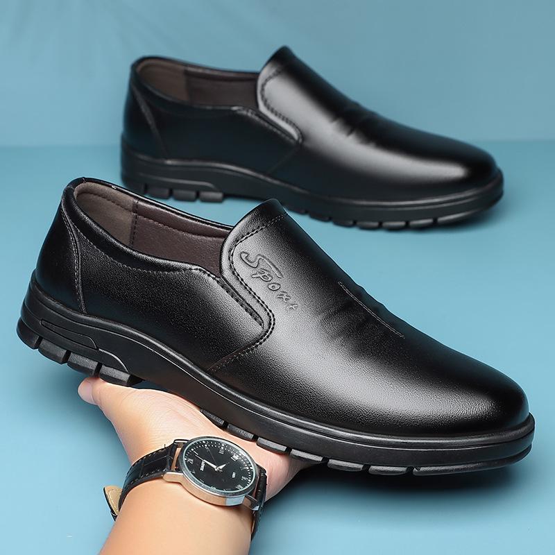 Мужская обувь повседневная кожаная обувь летняя воловья кожа мягкая кожа мягкая подошва мужские кроссовки для папы обложка 2025