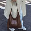 Вместительная сумка под мышкой женская 2025 новая осенне-зимняя ретро сумка на плечо, высококлассная универсальная сумка-тоут для通勤