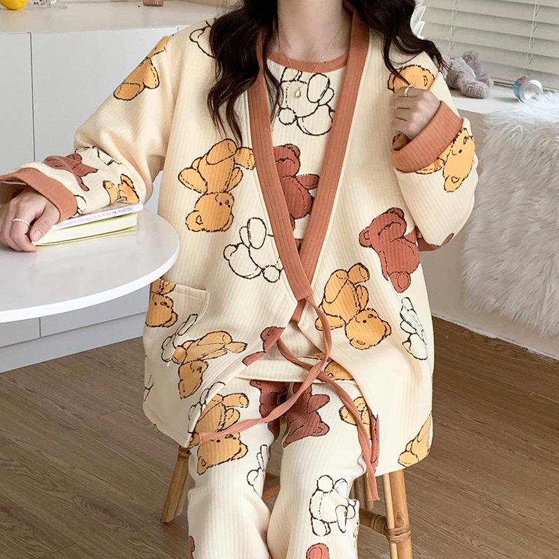 Зимний комплект из трех предметов для беременных из воздушного хлопка 2024: Утолщенное кимоно для послеродового кормления грудью и домашней носки.