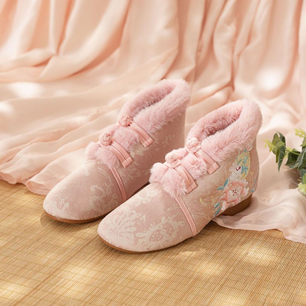 [Заяц Лавр] Старые пекинские тканевые туфли старинная одежда обувь ханьфу вышитые старинные туфли элегантная вышивка зимние бархатные тканевые туфли