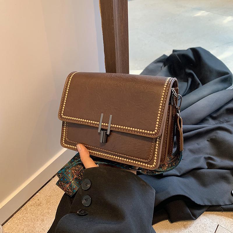 Autumn Retro Shoulder Messenger Bag, Popular Niche Design This Year, Small Bag Women's Bag 2025 New Small Square Bag