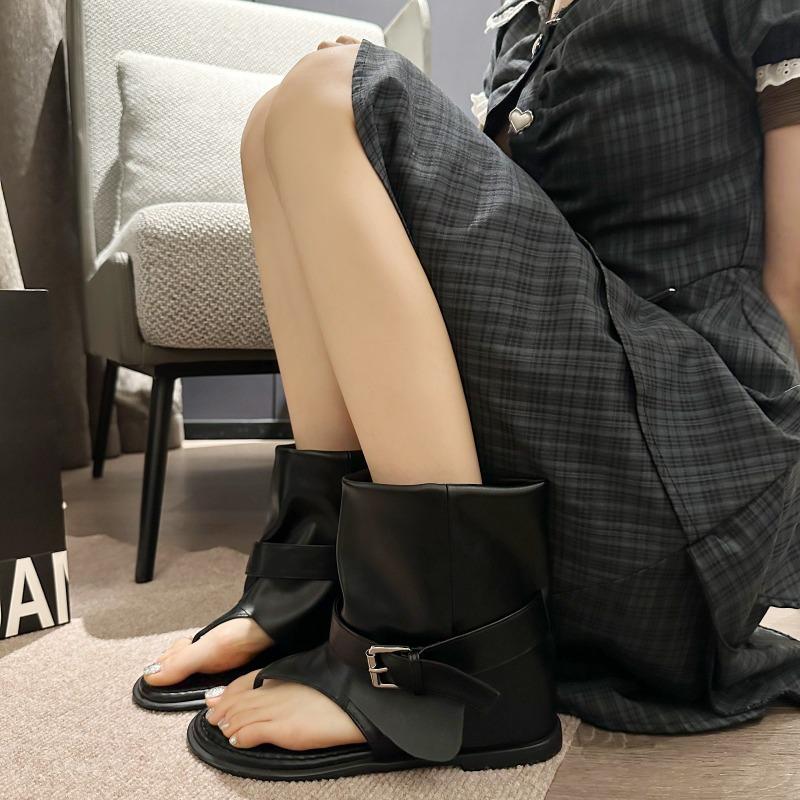 Женская обувь Clip Toe Cool Женские ботинки 2025 Летние новые шлепанцы для путешествий Плоский каблук Римские ботинки Сандалии