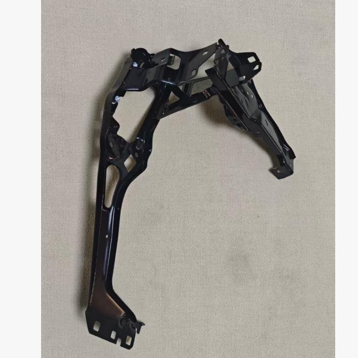 Кронштейн фары переднего бампера BMW 1 серии F40 и 2 серии F44 (51647459881, 51647459882)