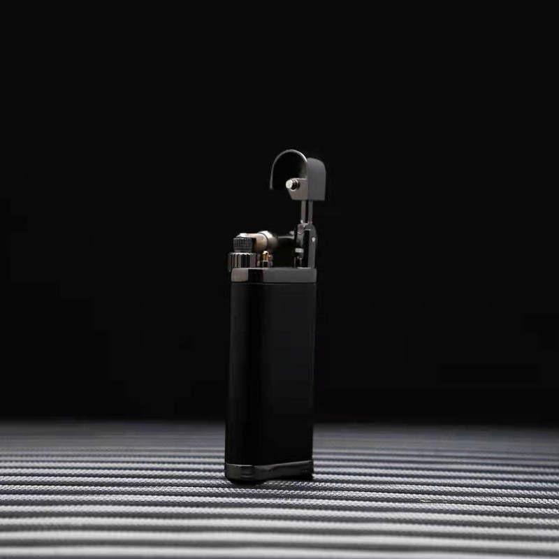 Oblique Flame Metal Cigarette Lighter - Trendy, Portable & Customizable Design for Men