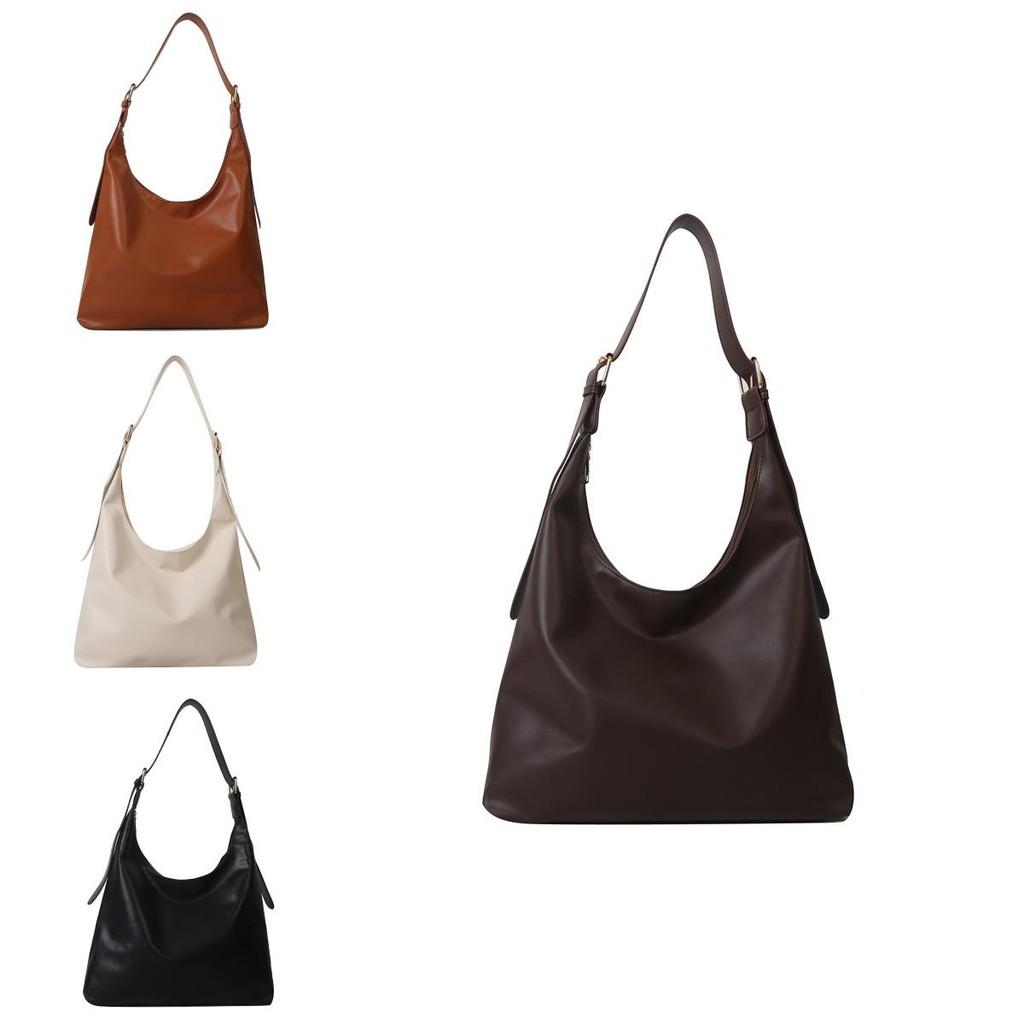 Stylish Large Capacity Tote Bag For Women In Trendy Korean Fashion With Soft Pu Material