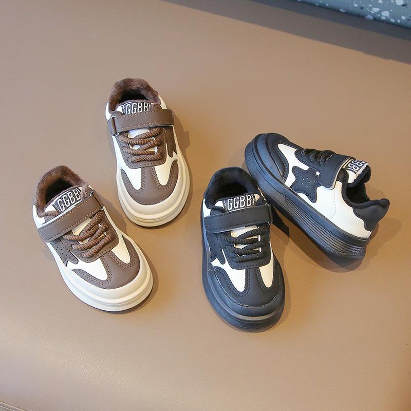 Зимняя плюшевая детская обувь. Кроссовки для мальчиков. Новые туфли для маленьких девочек. Однотонная парусиновая обувь для маленьких девочек. Нескользящие кроссовки для первых ходунков.