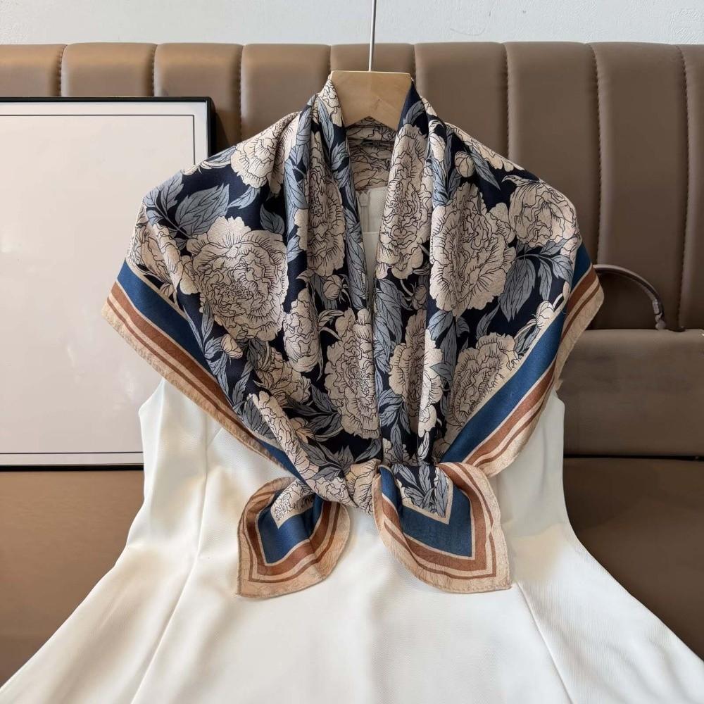 Lightweight Double-sided Printed Silk Scarf Breathable Retro Patterned Square Shawl Spring