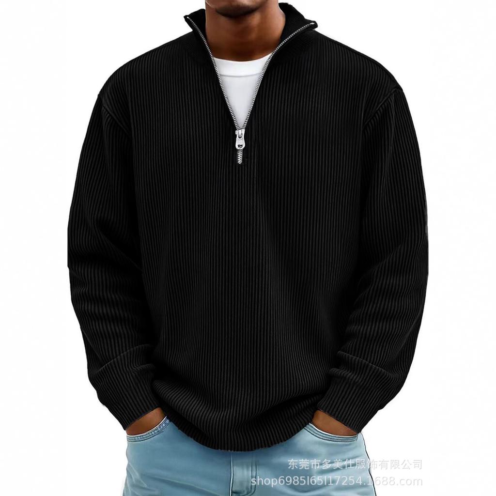 Мужское трикотажное поло голубого цвета с половиной молнии и рубчатой текстурой