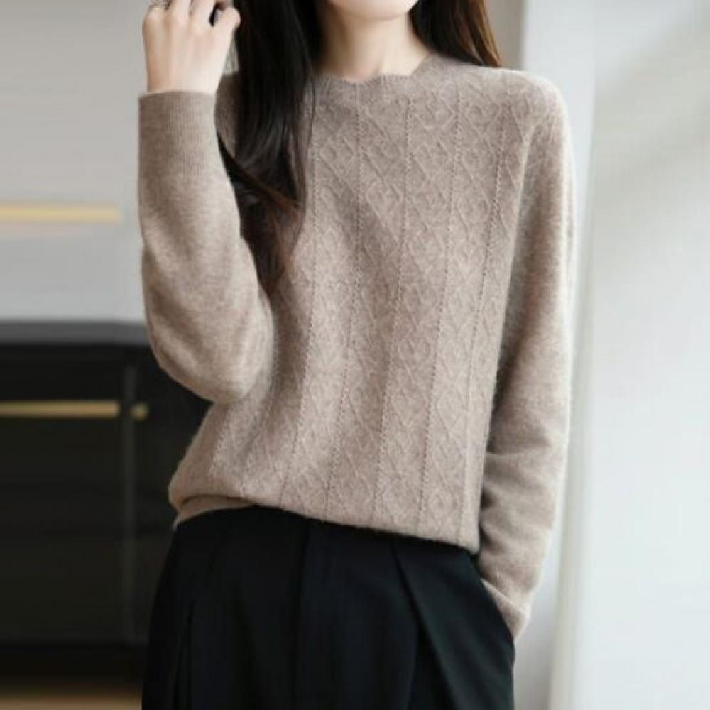 Navava Women Diamond Point Round Neck Long Sleeve Knit Top Nk3321