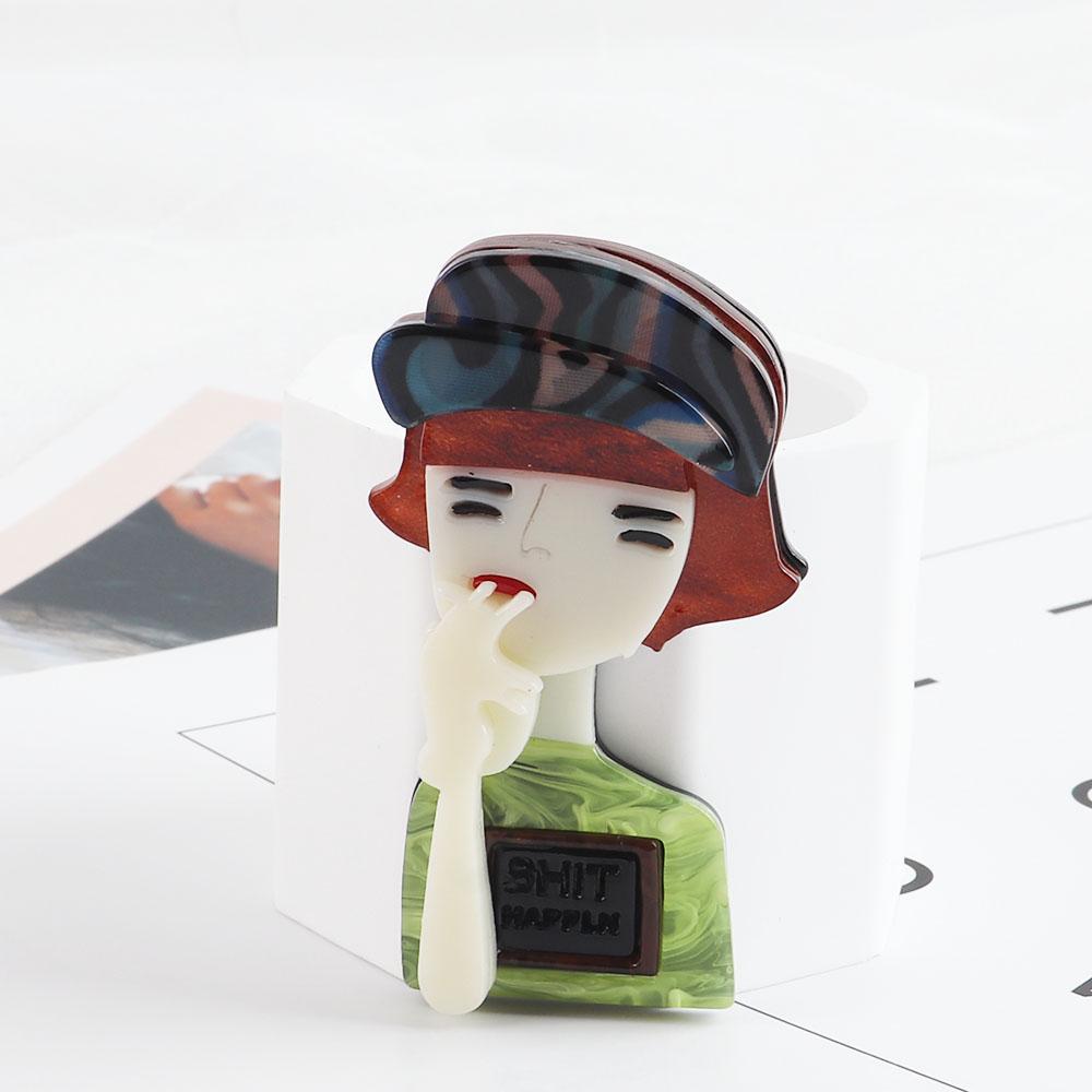 New Punk Cool Brown Hair Lady Acrylic Brooch For Women Letters Green Clothes Lapel Pins Brooches Badges Jewelry Party Dress Gift