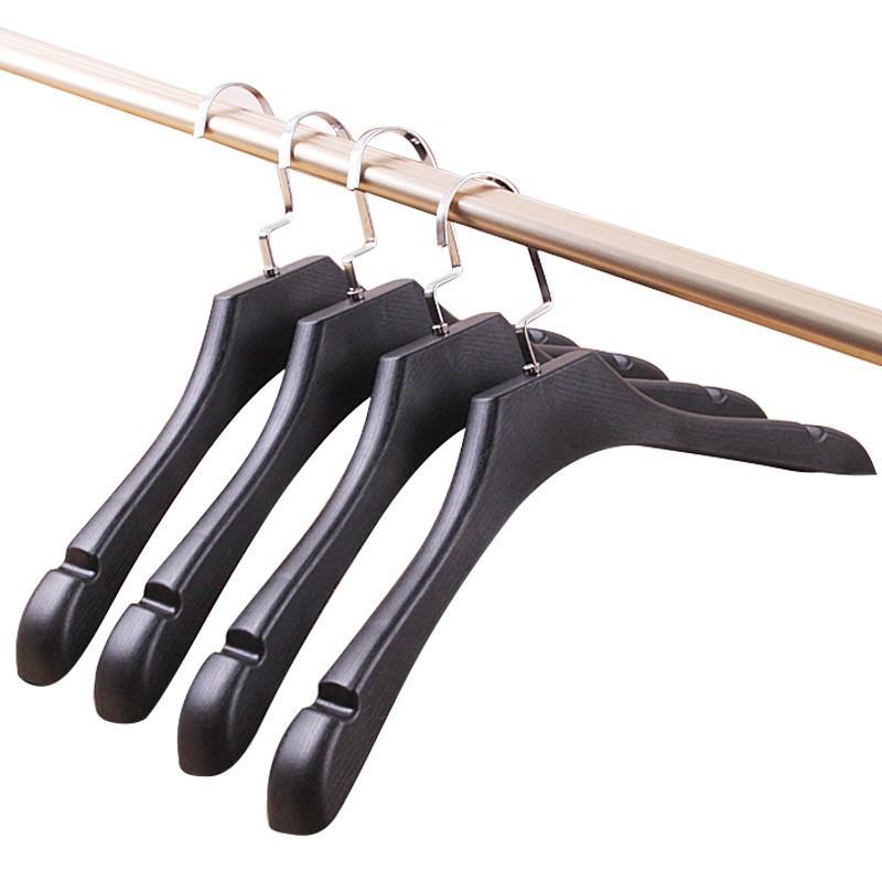 Non-Slip, Mark-Free Plastic Hangers for Home & Store Use - Ideal for Clothes Storage