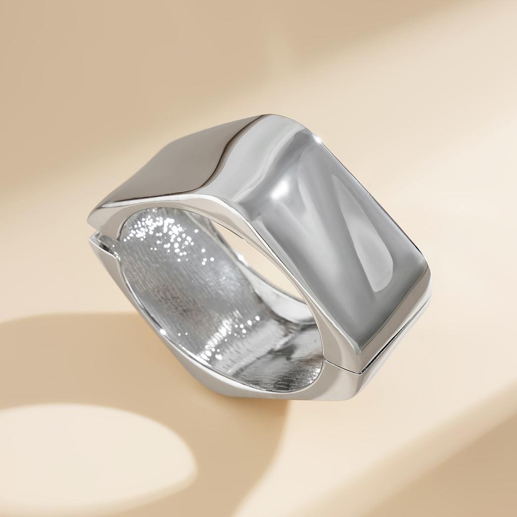 Европейский и американский преувеличенный стиль Браслет Ювелирные изделия 2025 Ромб Сплав Геометрический Браслет Аксессуары Простой Браслет